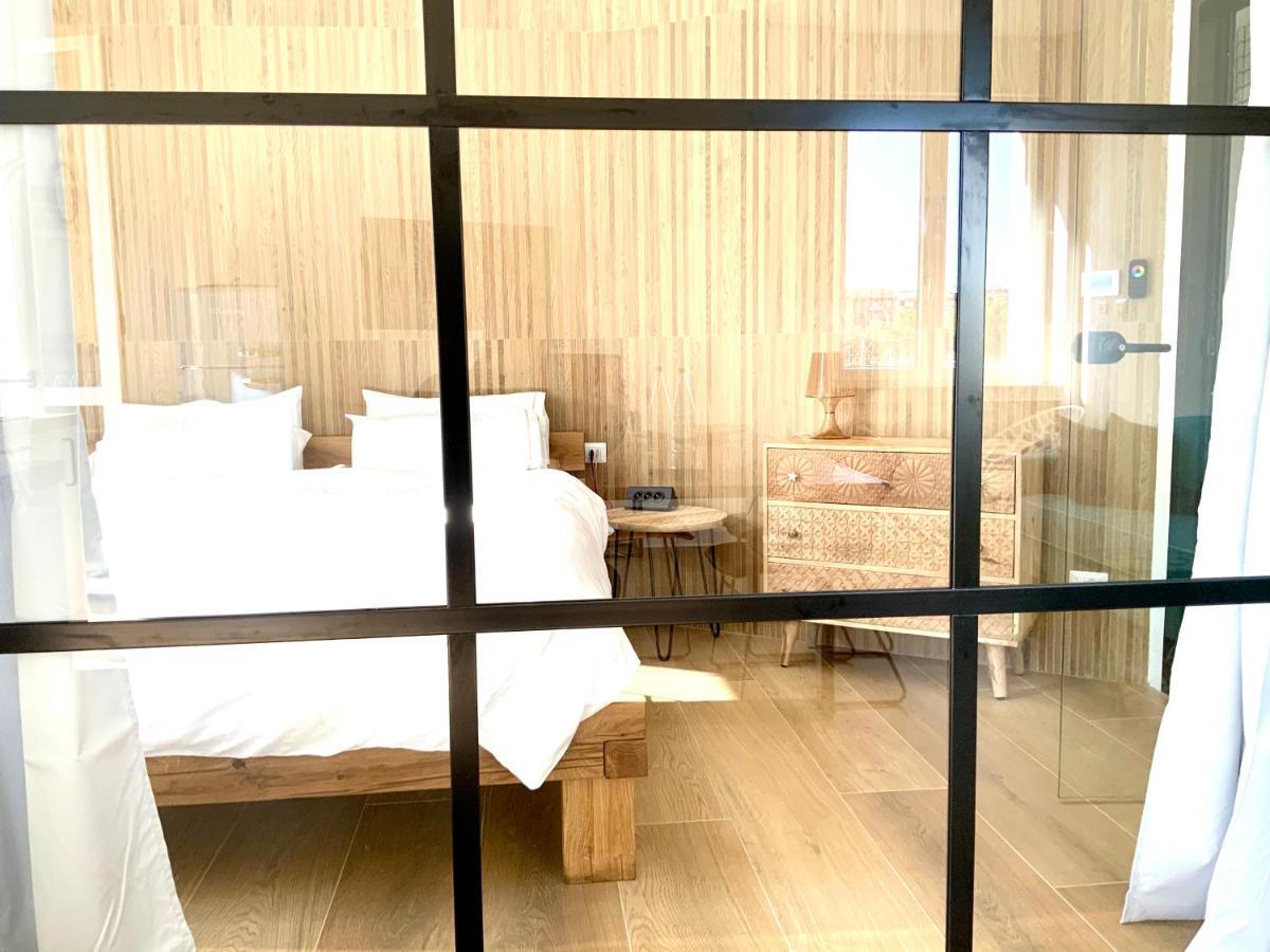 Luxury Flat By Central Station / Unique View Milan Bagian luar foto